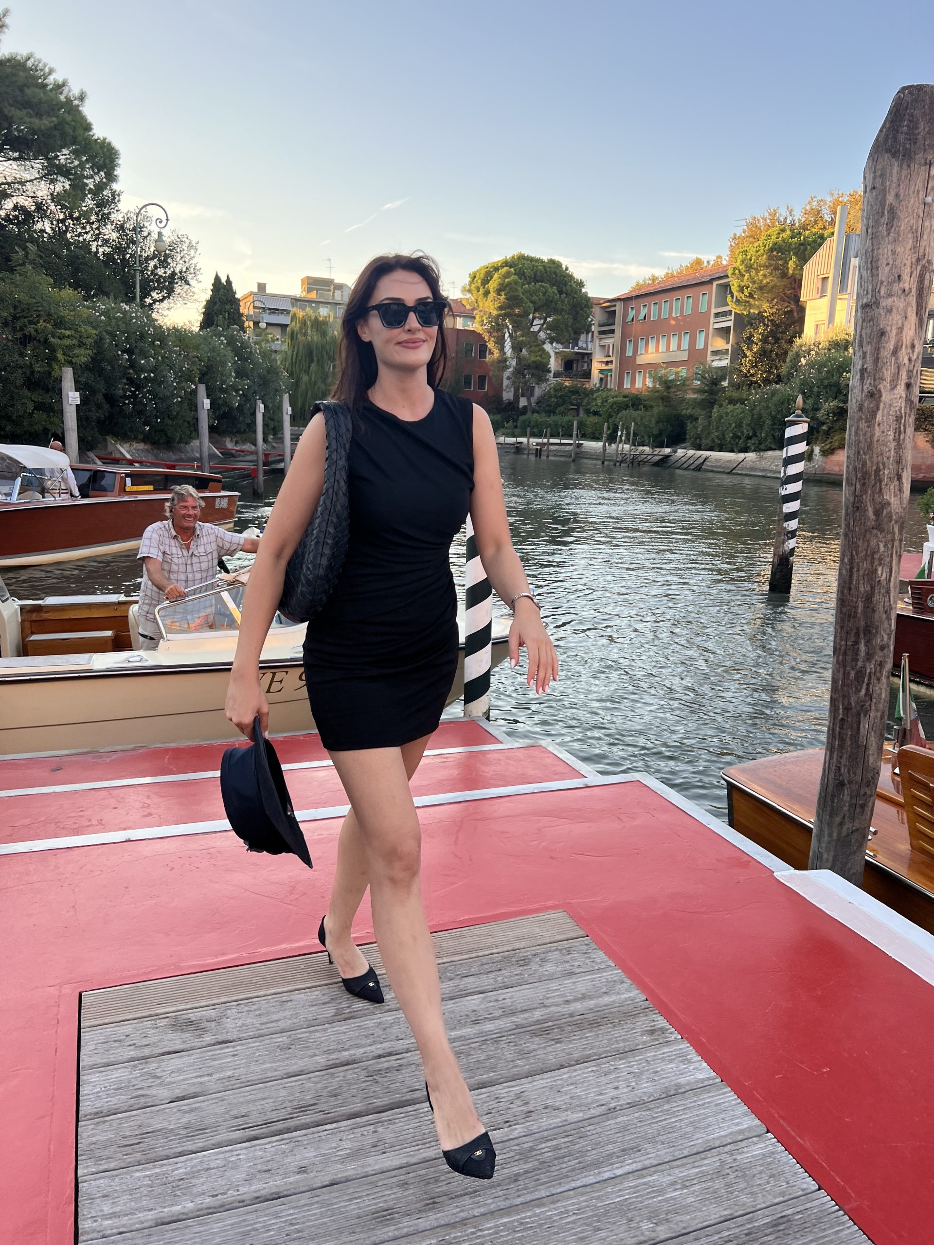 ESRA BİLGİÇ VENEDİK’TE…