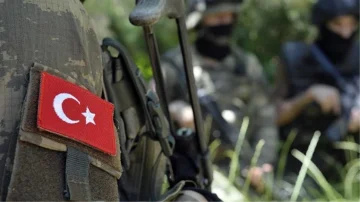 Türkiye’nin şehit acısı! Ünlü isimlerden peş peşe paylaşımlar geldi..