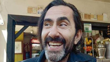 Ünlü Oyuncu Peker Açıkalın’dan Kötü Haber: Beyin Kanaması Geçirdi!